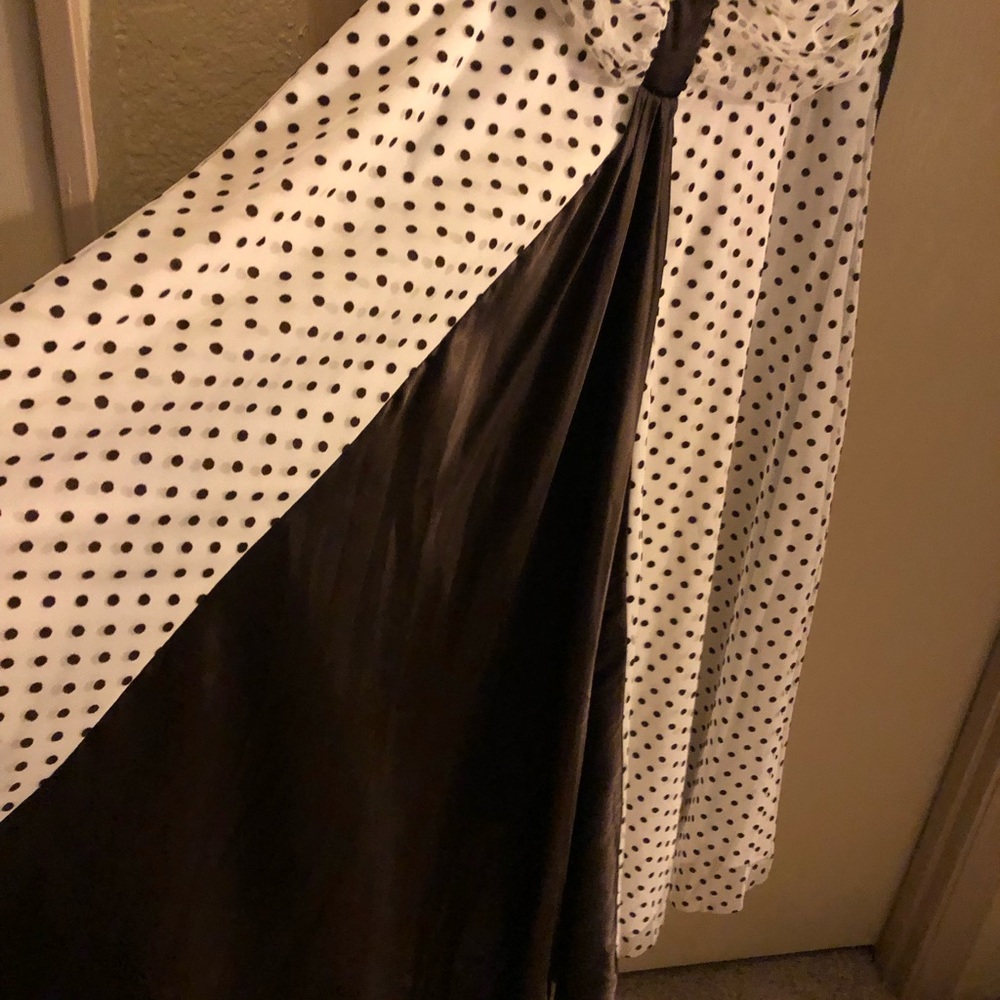 Dress - Picture 5 of 5